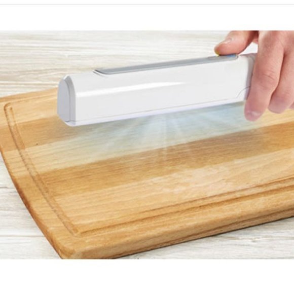 Travel Wand Sanitizer NEW in box with directions, kills germs in 10-30 seconds - Picture 5 of 16